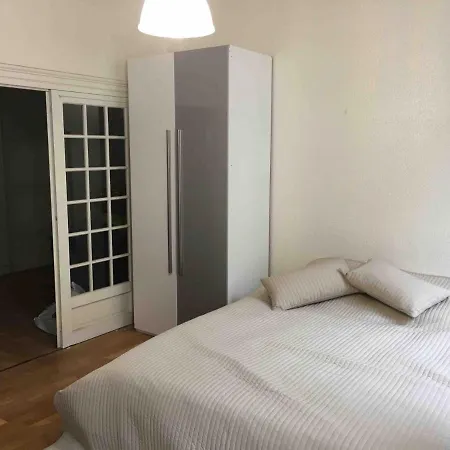 Saintlouis Apartman *