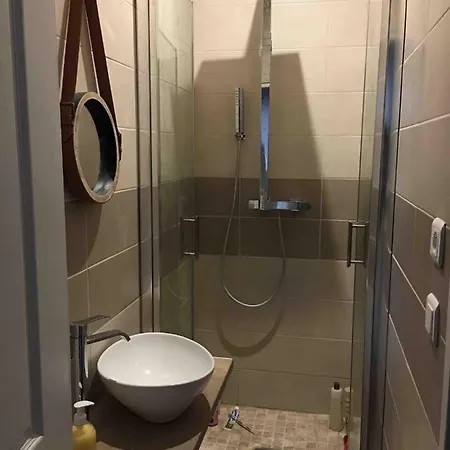 Saintlouis Apartman *